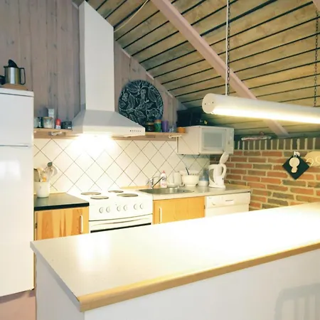 펜션 3 Bedroom Beautiful In