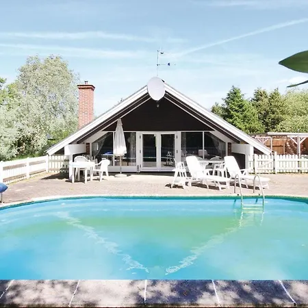 3 Bedroom Beautiful In Hemmet